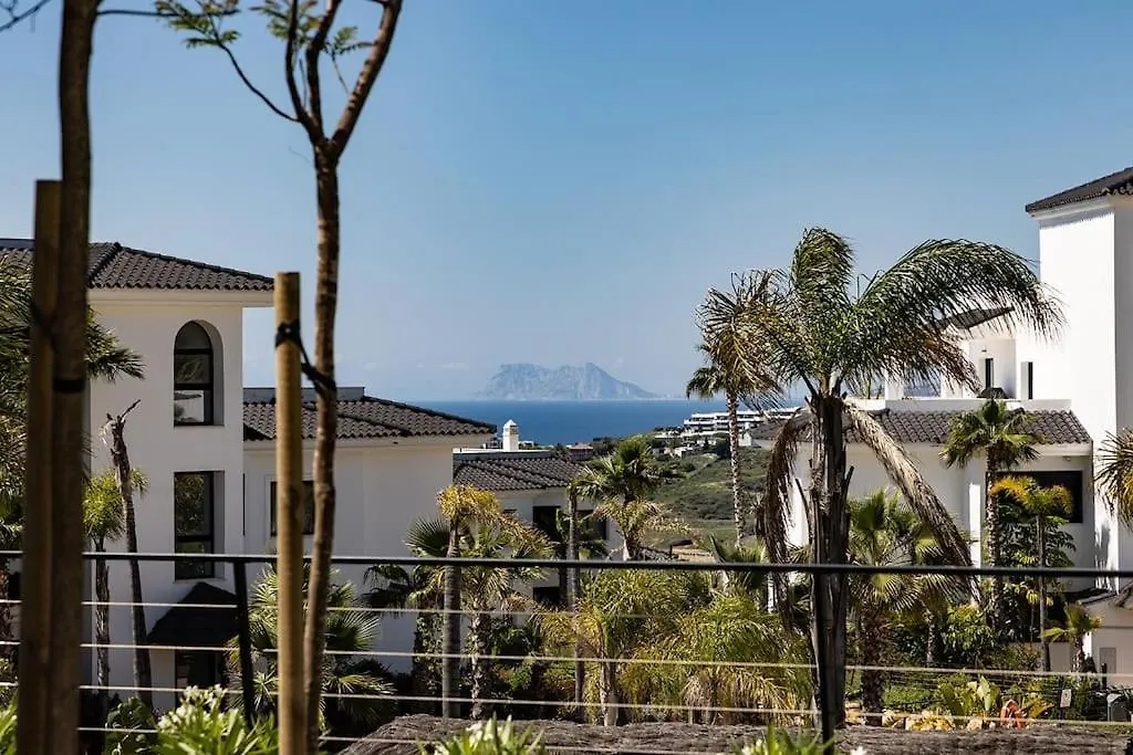 Elegant Two Bedroom Apartment At Estepona Hills! Espanha