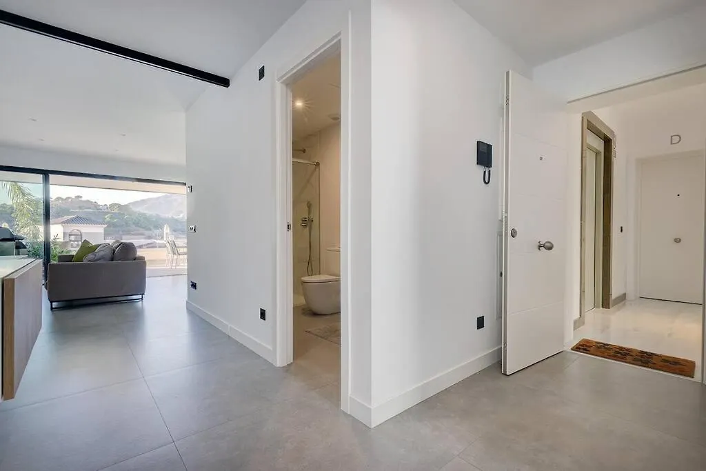 Elegant Two Bedroom Apartment At Estepona Hills! Espanha